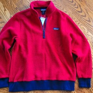 Women's Patagonia Woolyester Fleece Pullover size Large New, never been worn!